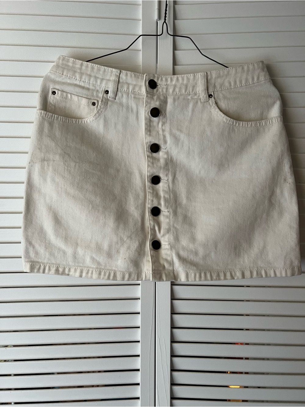 Billabong Women's White Denim Button Front Mini Skirt Size 31